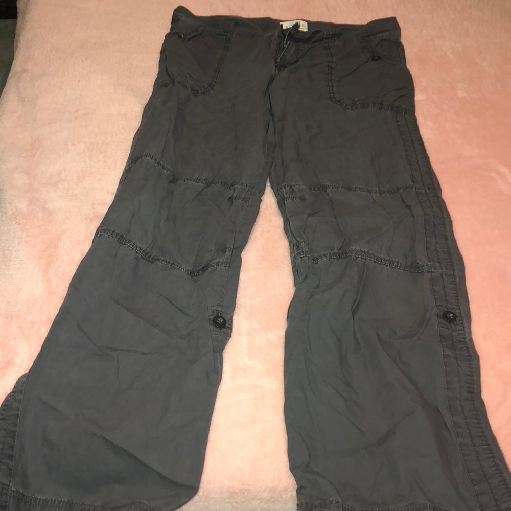 Gap surplus rollup pant graphite color Sz 12